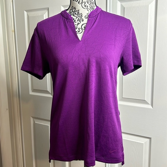 Nike Dri Fit Purple V Neck Collar Standard Fit M - Picture 1 of 6